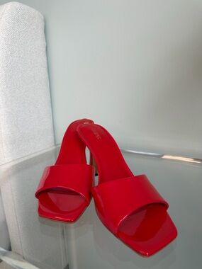 Guess Red Patent Open-Toe Slide Mules